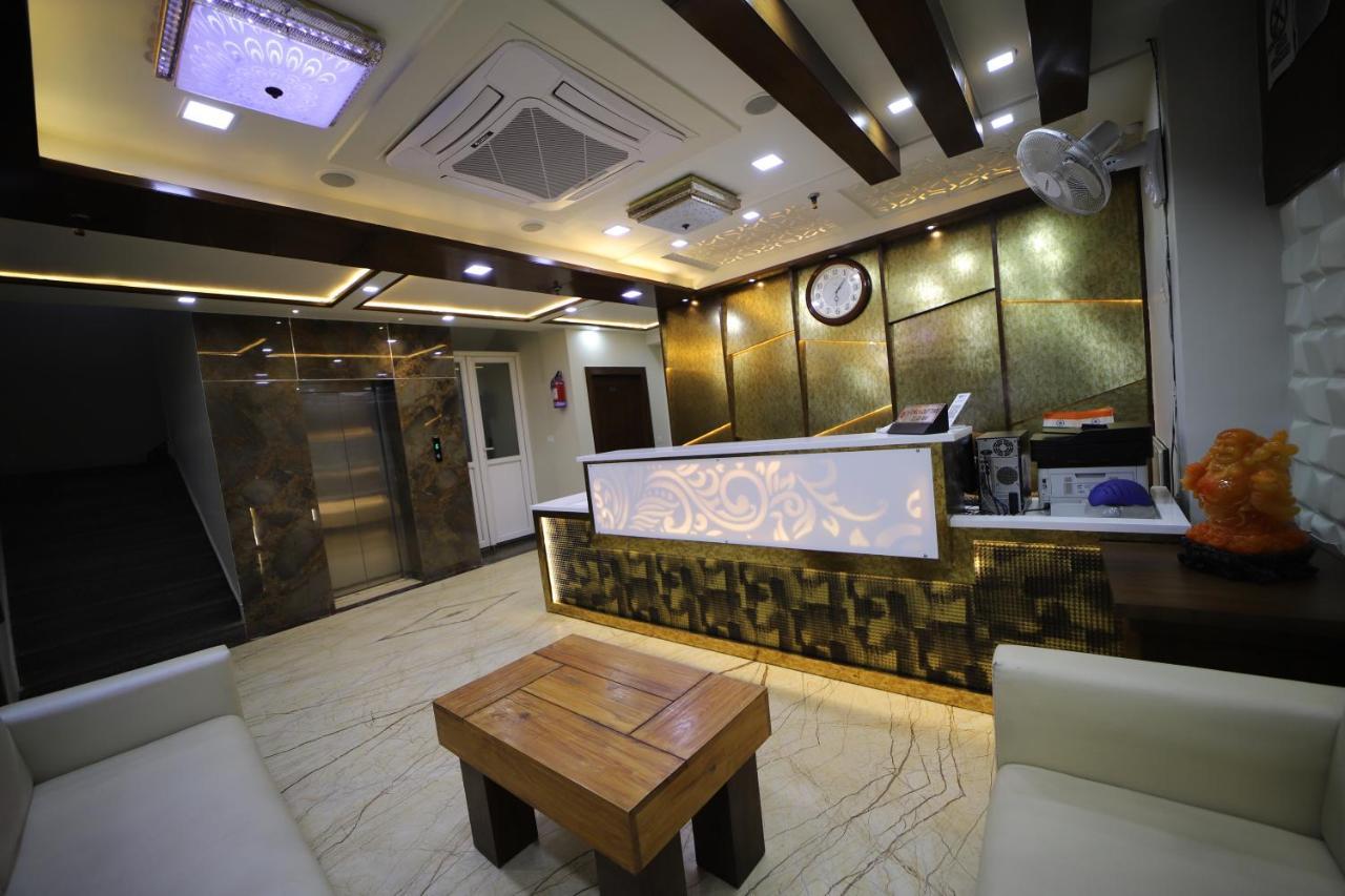 Hotel Royal Phoenix Agra  Esterno foto