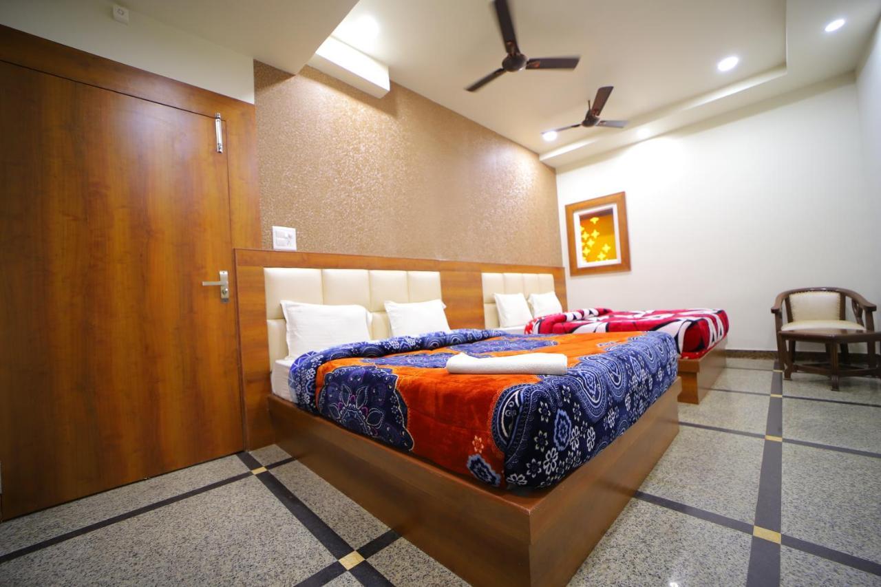 Hotel Royal Phoenix Agra  Esterno foto