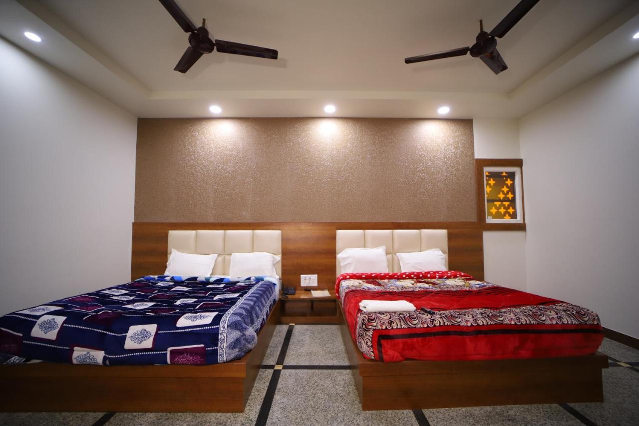 Hotel Royal Phoenix Agra  Esterno foto