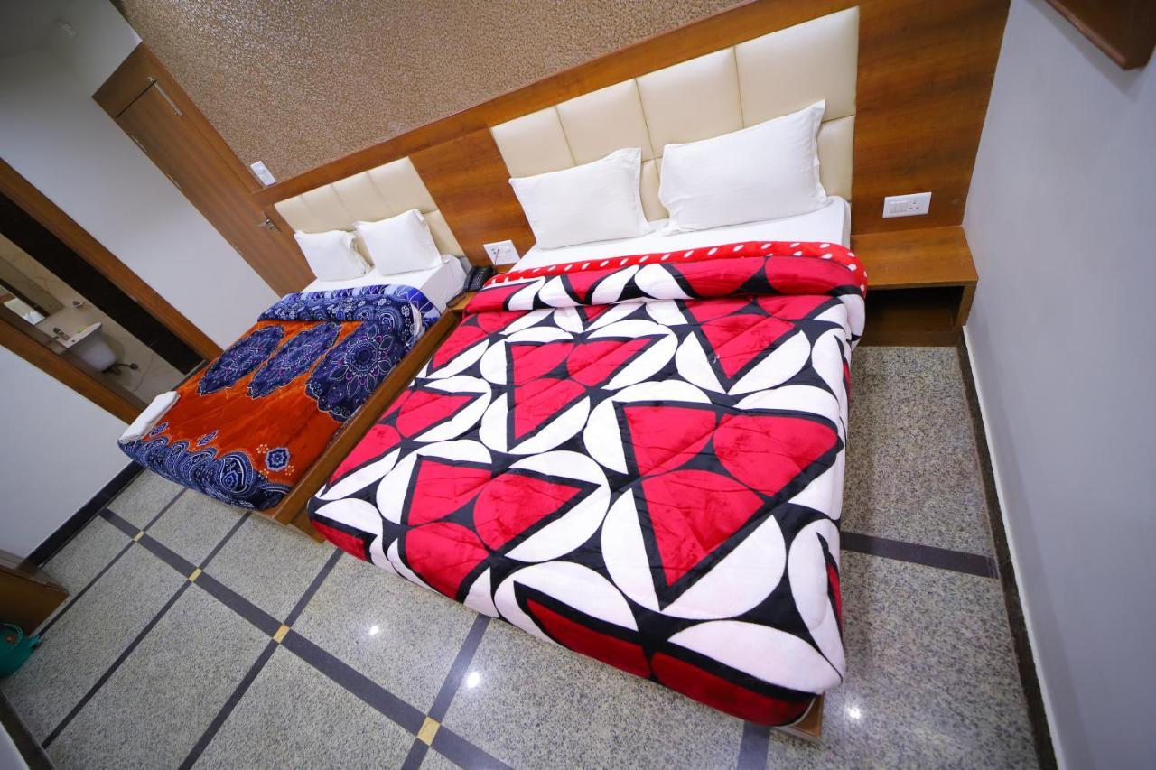 Hotel Royal Phoenix Agra  Esterno foto