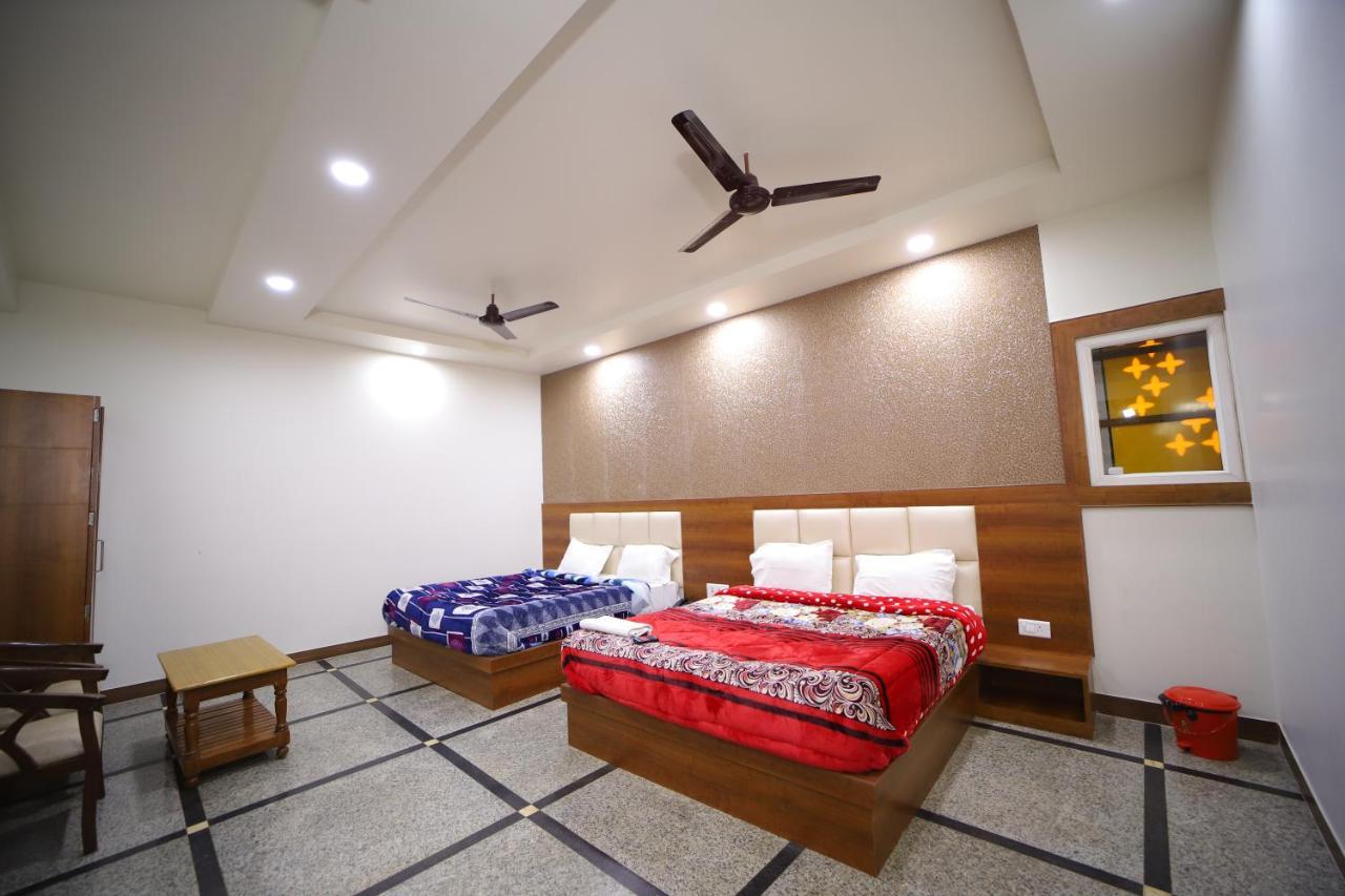 Hotel Royal Phoenix Agra  Esterno foto
