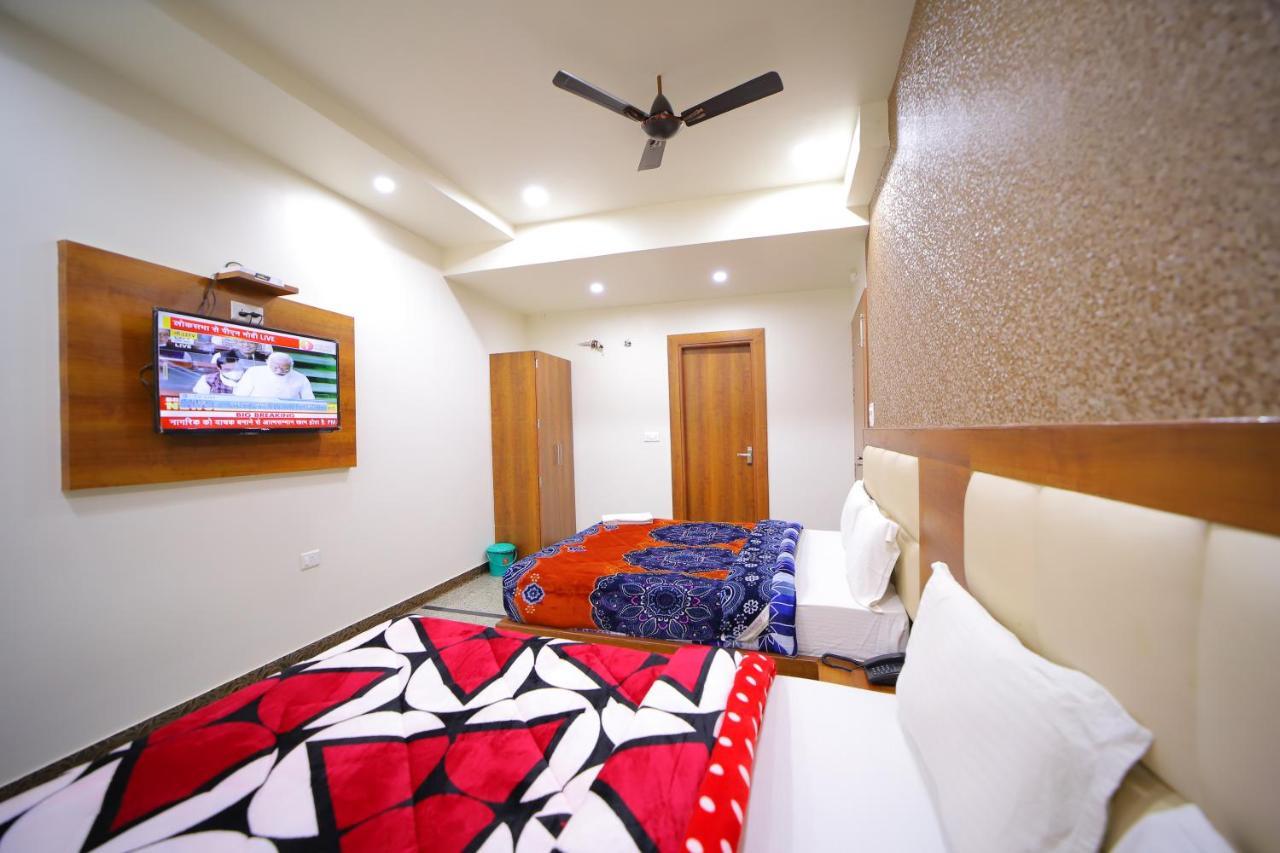 Hotel Royal Phoenix Agra  Esterno foto