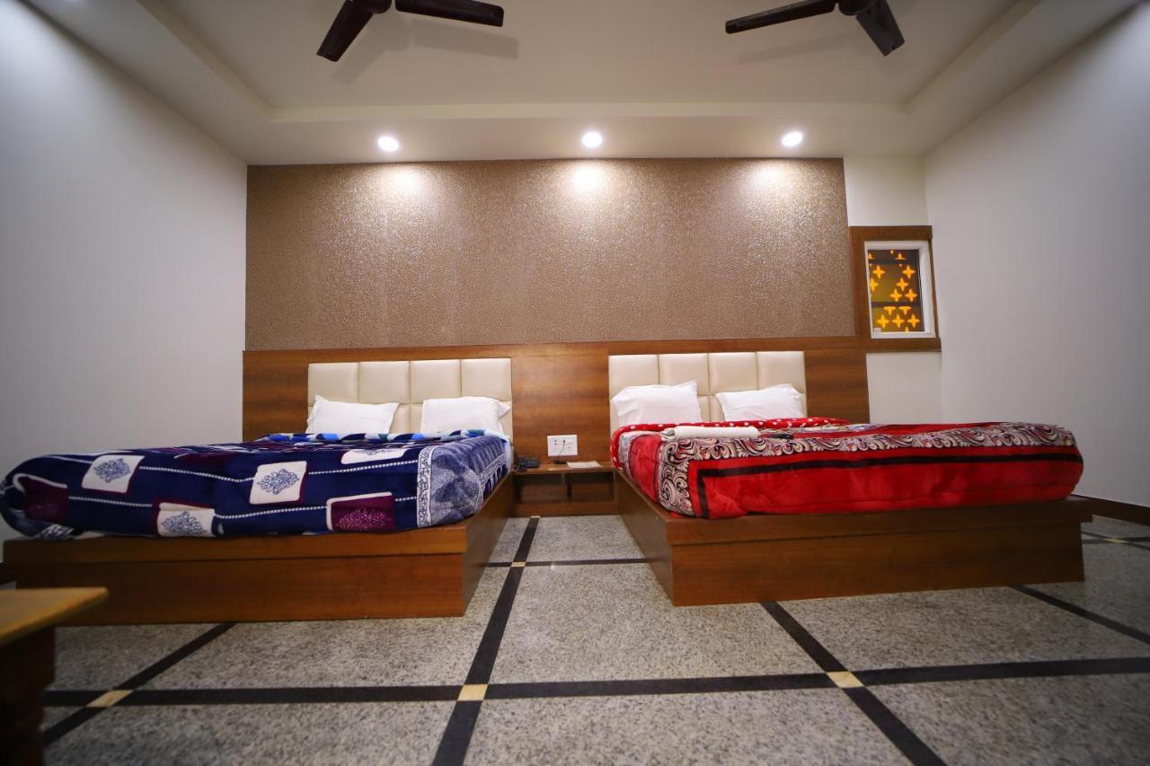 Hotel Royal Phoenix Agra  Esterno foto