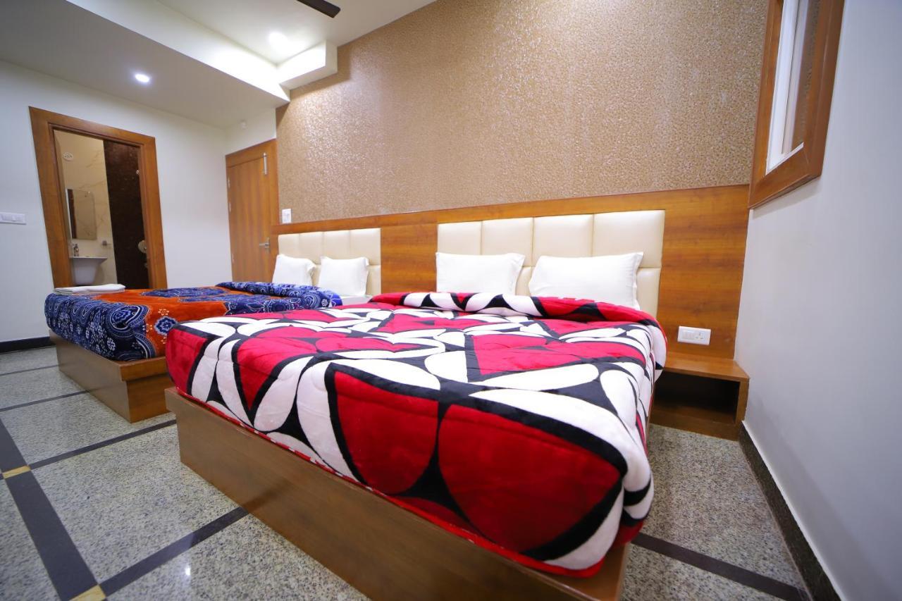 Hotel Royal Phoenix Agra  Esterno foto