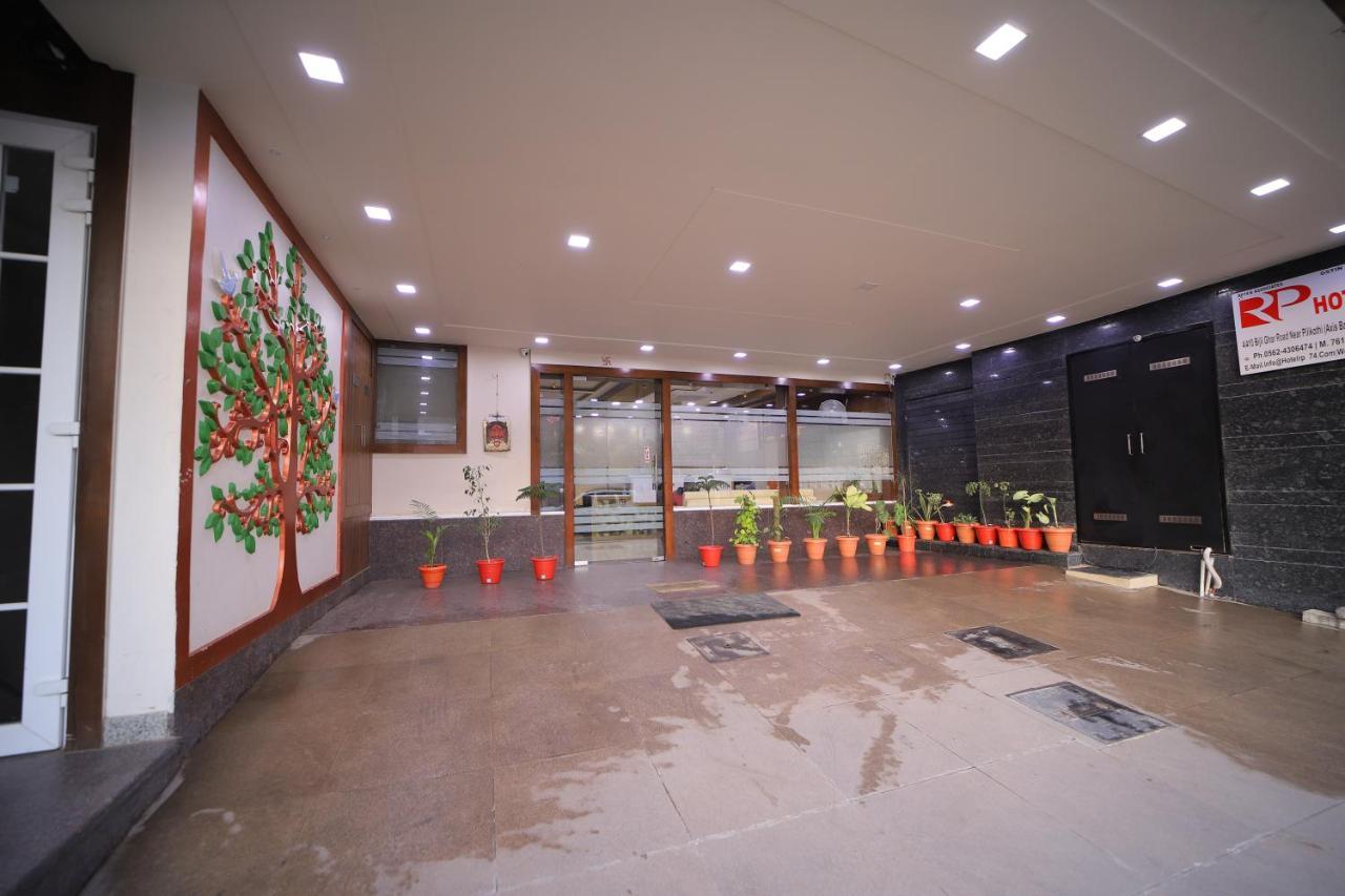 Hotel Royal Phoenix Agra  Esterno foto