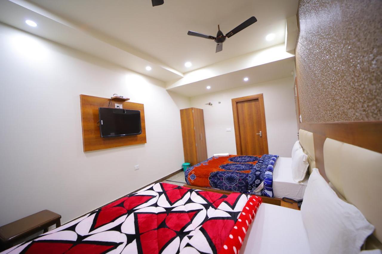 Hotel Royal Phoenix Agra  Esterno foto