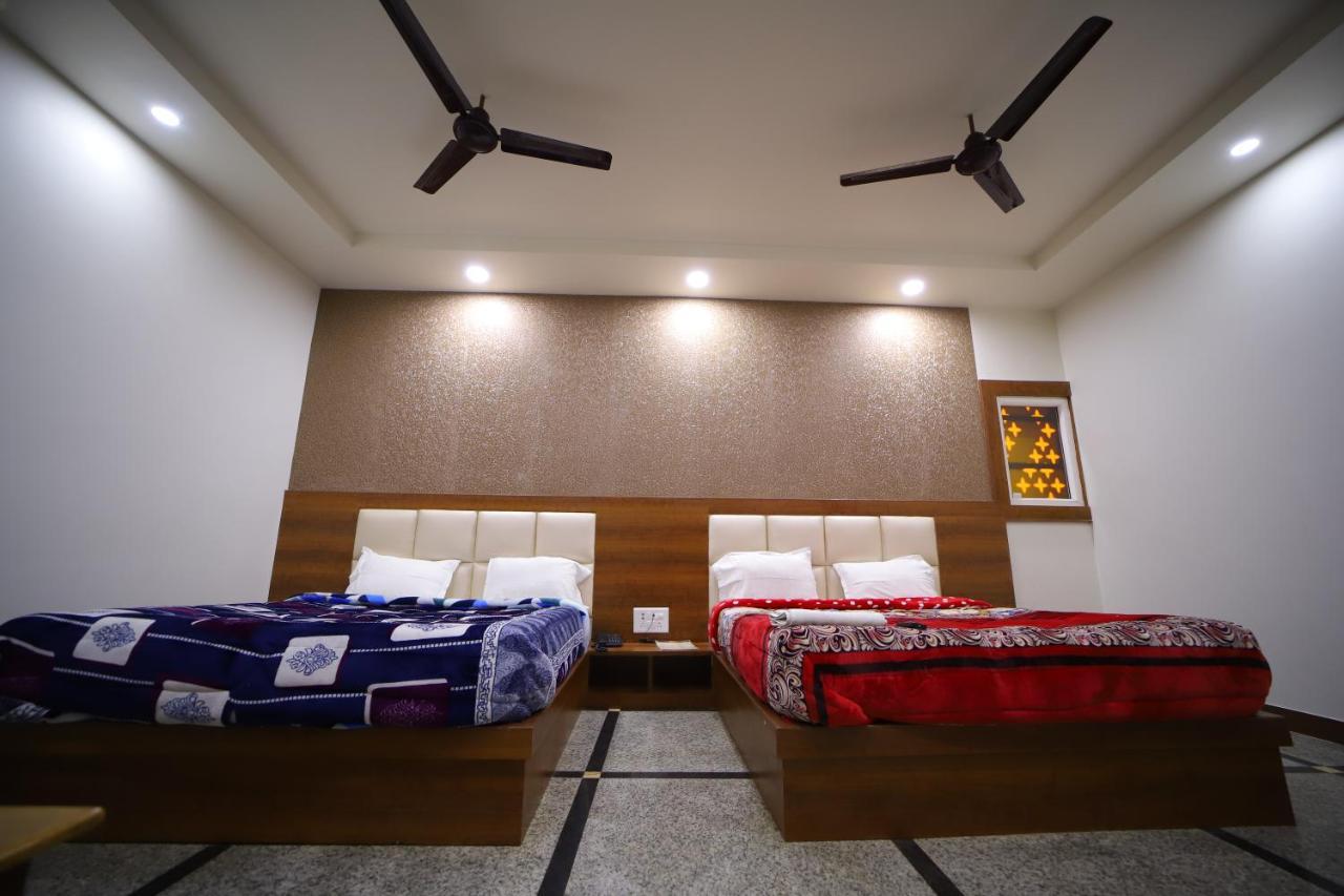 Hotel Royal Phoenix Agra  Esterno foto
